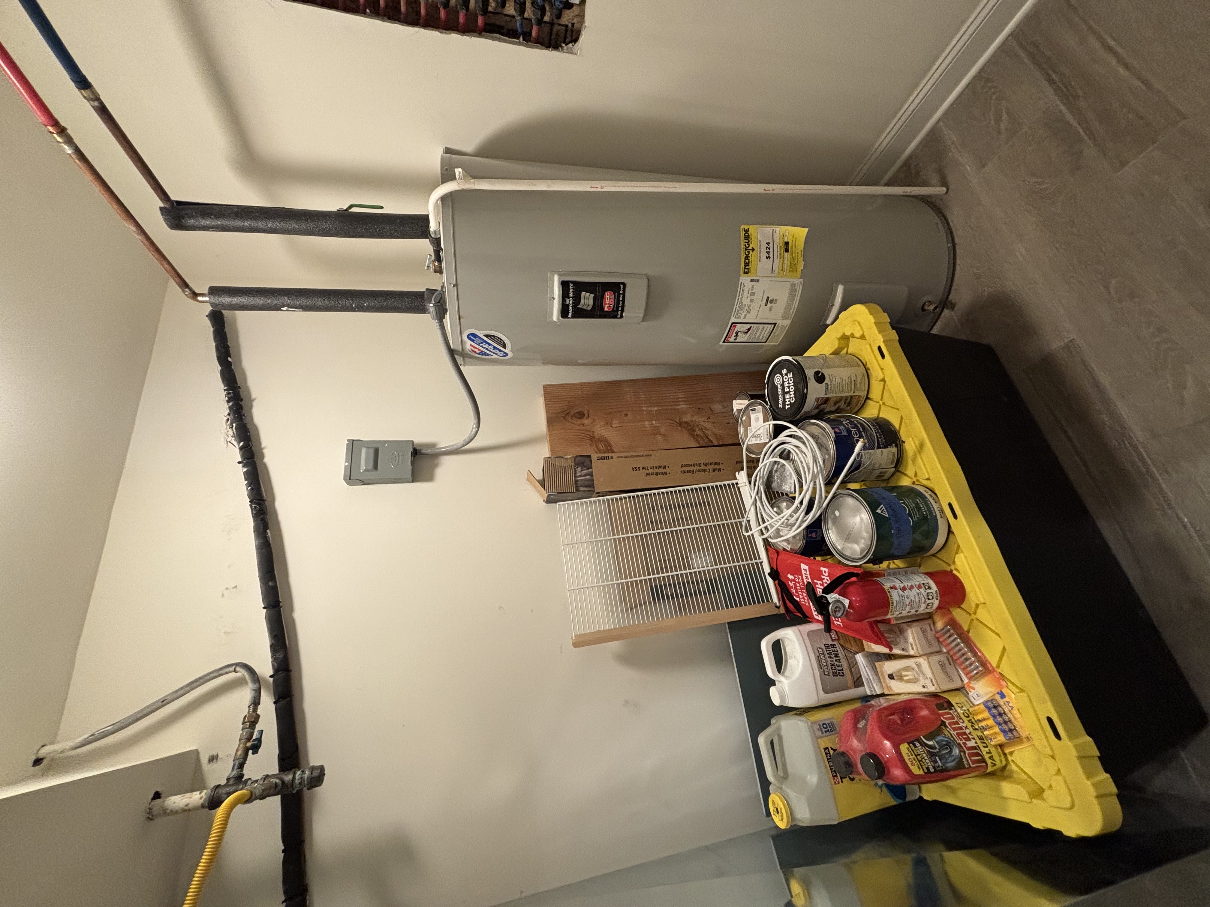 Unfurnished laundry room